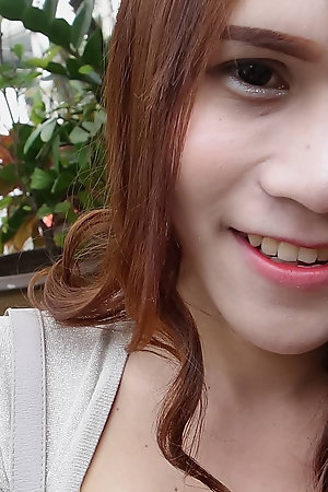 18 year old sexy and horny Thai ladyboy gets a facial from white tourist